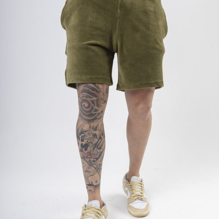 SHORT CANELADO SOFTFIT VERDE MUSGO