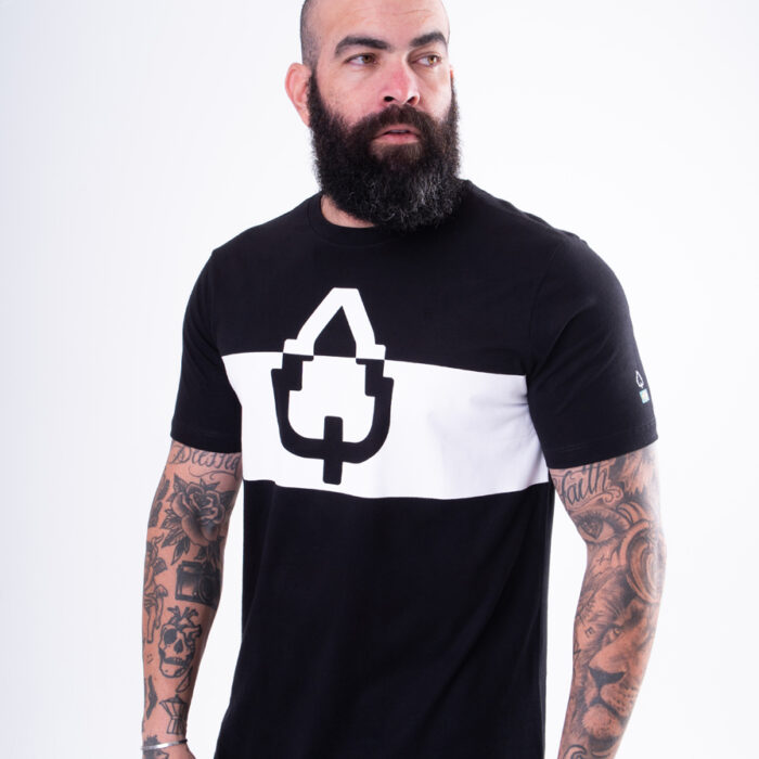 CAMISETA ESTAMPADA LONG PRETA BEST SELLER FAIXA BRANCA
