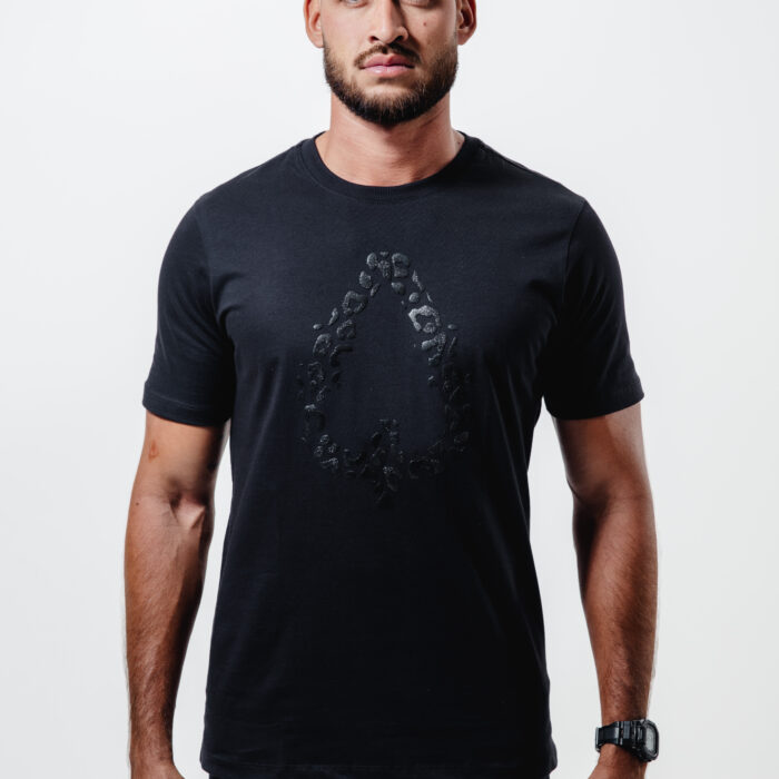 Camiseta Long Caveira preta OAK — vista frontal