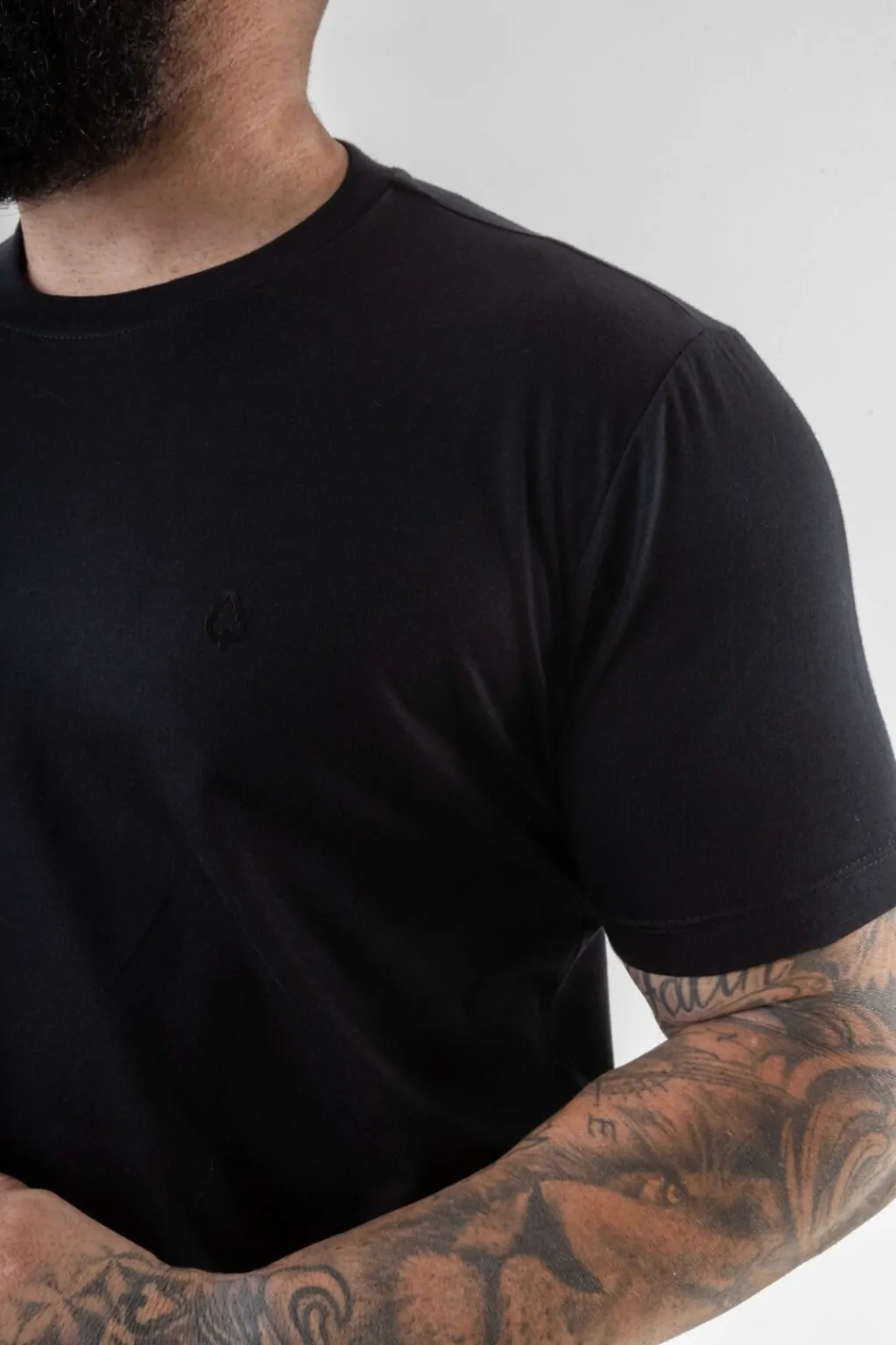 CAMISETA PIMA PRETA - Imagem 4