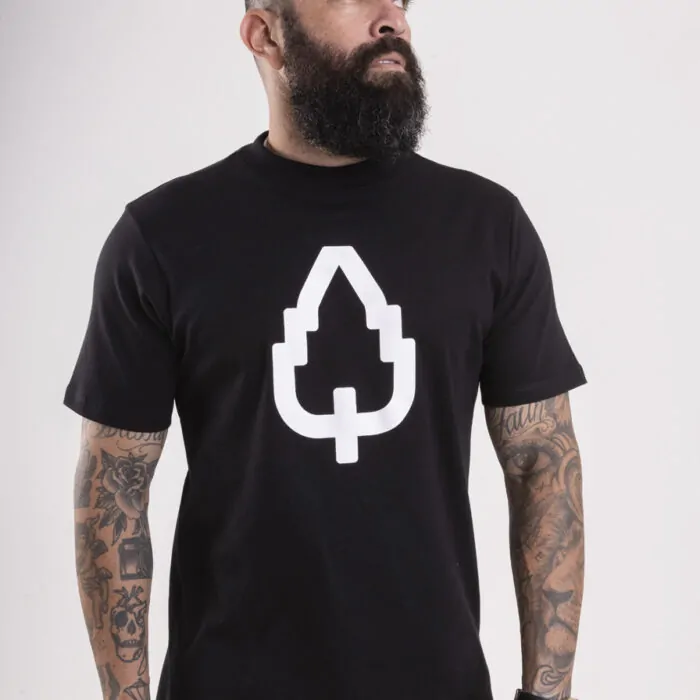 CAMISETA ESTAMPADA PRETA CLASSIC LOGO BRANCA