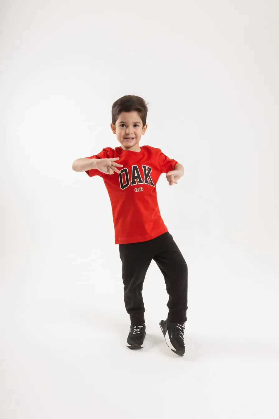 CAMISETA INFANTIL ESTAMPADA VERMELHA OAK COLLEGE - Imagem 4