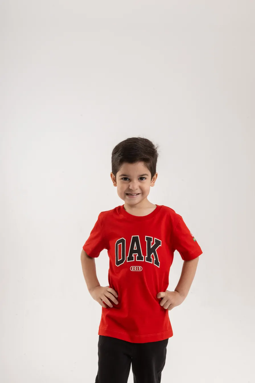 CAMISETA INFANTIL ESTAMPADA VERMELHA OAK COLLEGE - Imagem 3