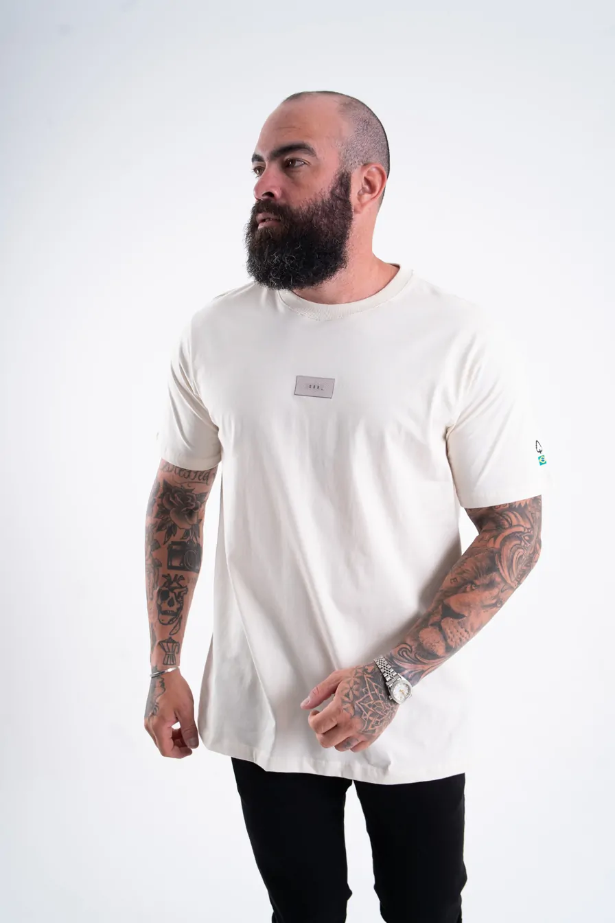 CAMISETA ESTAMPADA LONG BEGE TERMO